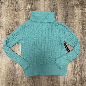 Absolutely famous knit turtleneck